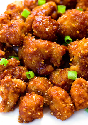 These crispy baked bbq cauliflower wings are so crazy good… Don’t be surprised if the entire pan disappears in minutes!